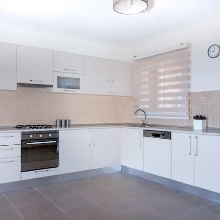 Thalassa Beach Apartment